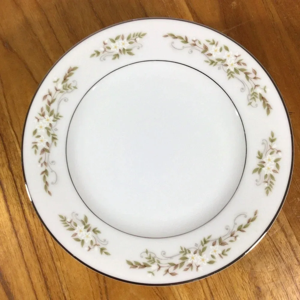 International Silver Company 326 Springtime Bread & Butter Plates - Set of 6